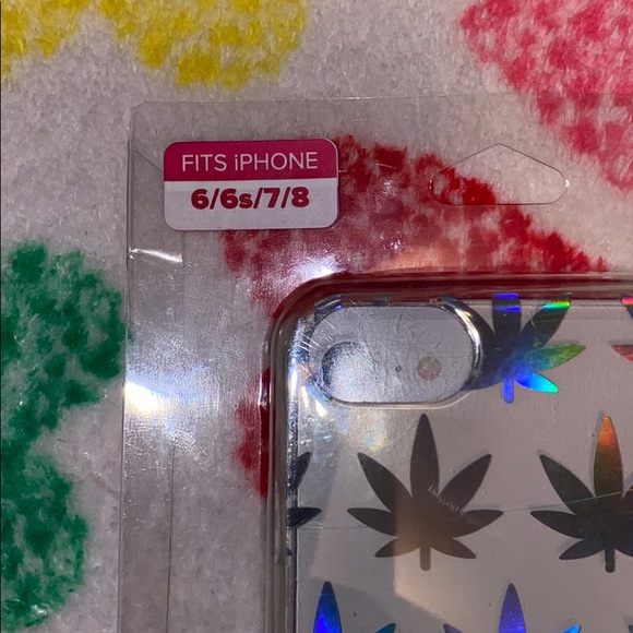*FINAL PRICE* leaf iPhone case - Picture 2 of 4